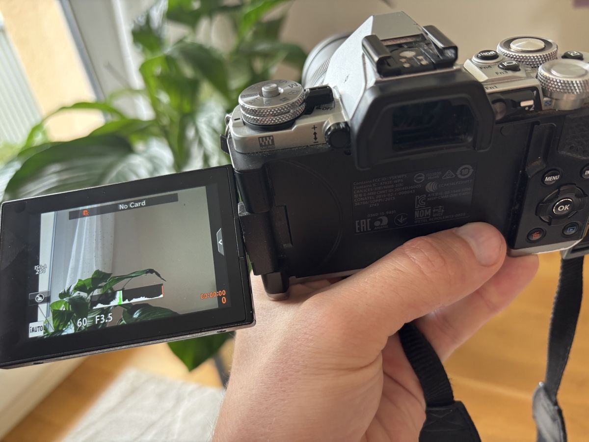 Olympus Fotocamera: Defekte Digitalkamera Olympus OM-D E-M5 Mark II – Difettoso da Langenthal venduto da rob_2kqd 9