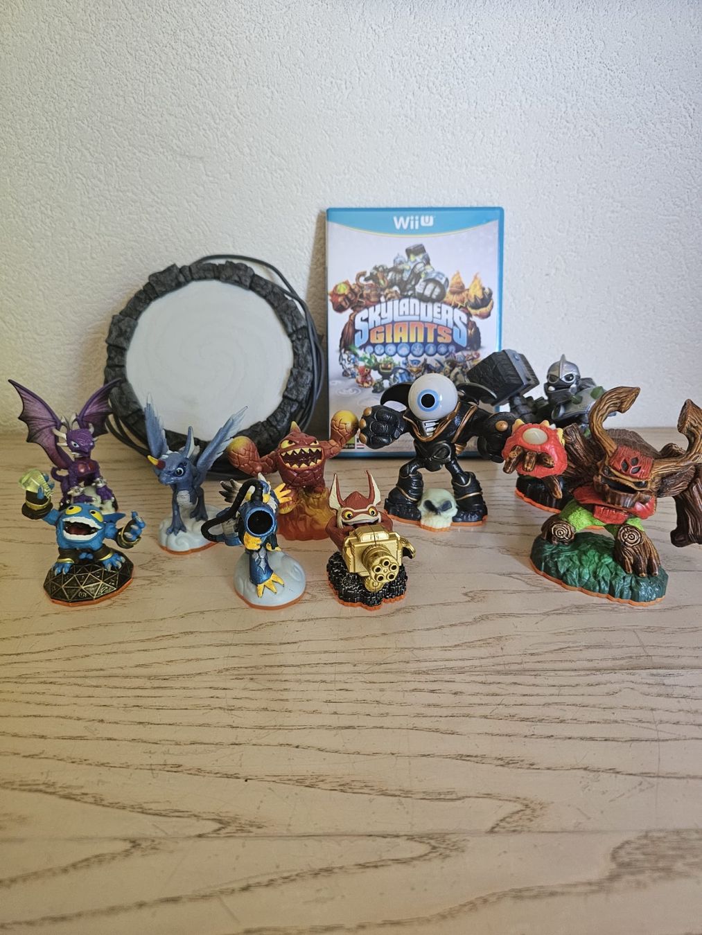 Statuette: Ensemble de figurines Skylanders Giants – Usato da Châtelaine venduto da Hey_19