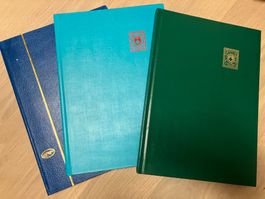 3x leere Briefmarkenalben, 8 weisse Doppelseiten o. Briefmar