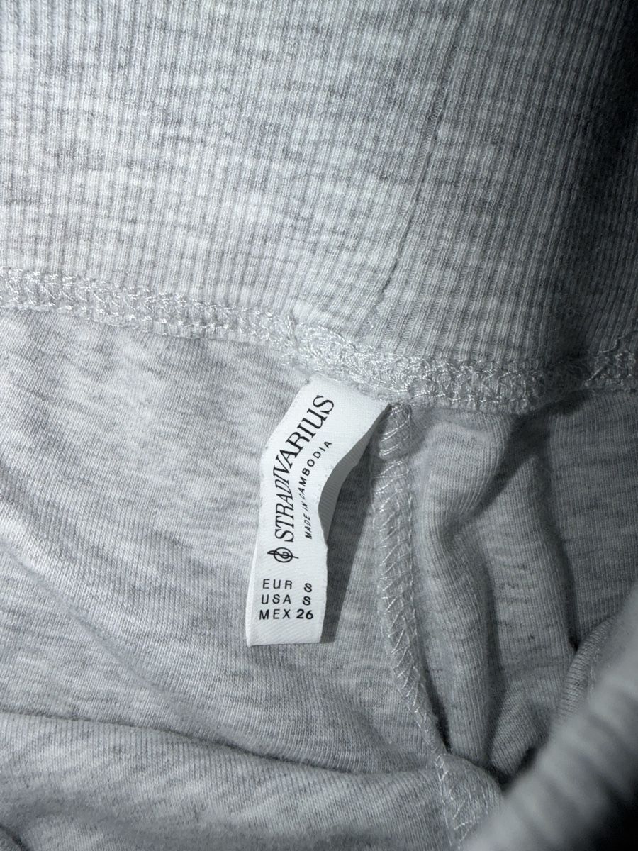 Stradivarius Leggings: Stradivarius Schlaghose Grau Grösse S – Nuovo (secondo la descrizione) da Illnau venduto da koko_33 3