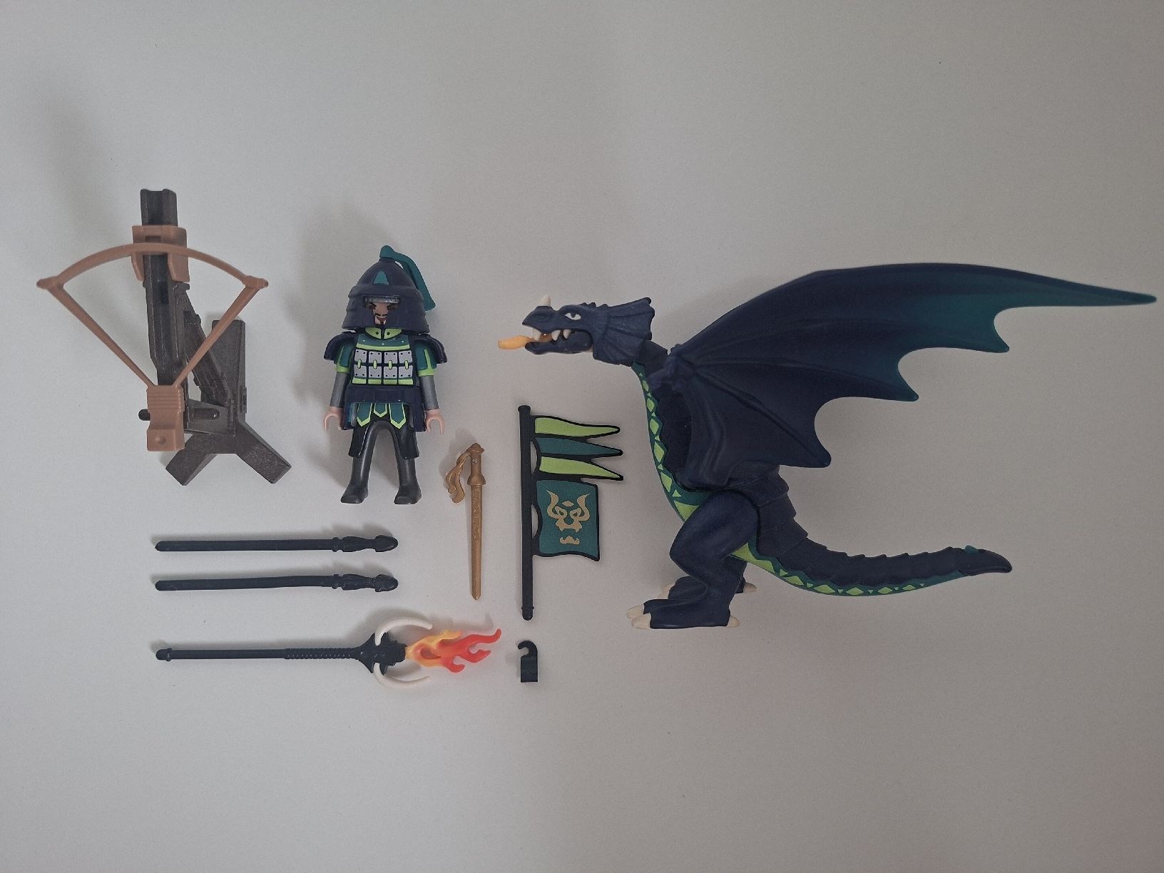Playmobil Spielzeuge: Playmobil Dragons 5484 Panzerdrache + 4748 Samurai – Gebraucht aus Pieterlen von jak_c2lj 2