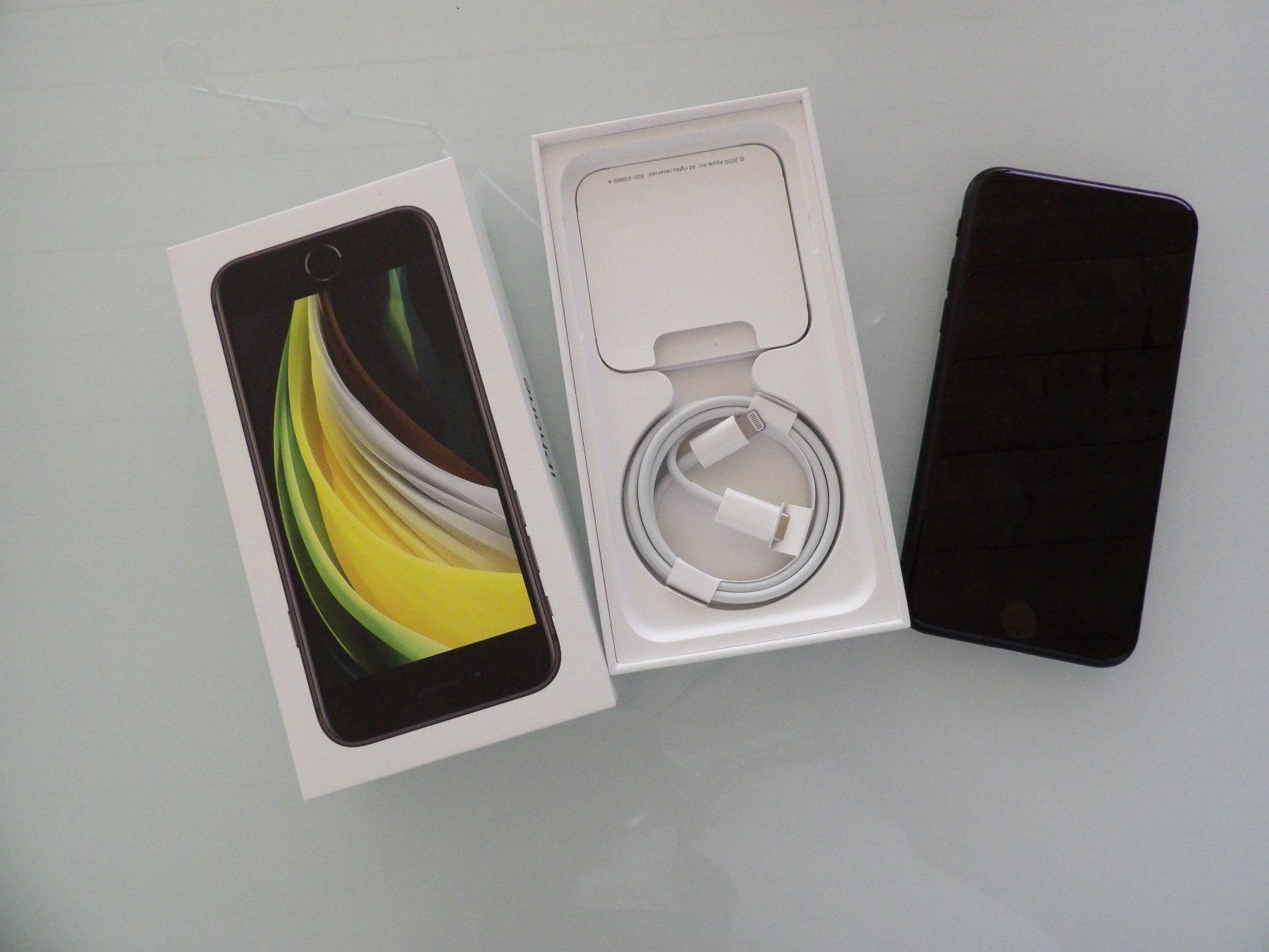Apple Handys / Smartphones: IPhone SE, Black, 64 GB, gekauft 2022 – Gebraucht aus Niederlenz von Steff99 1