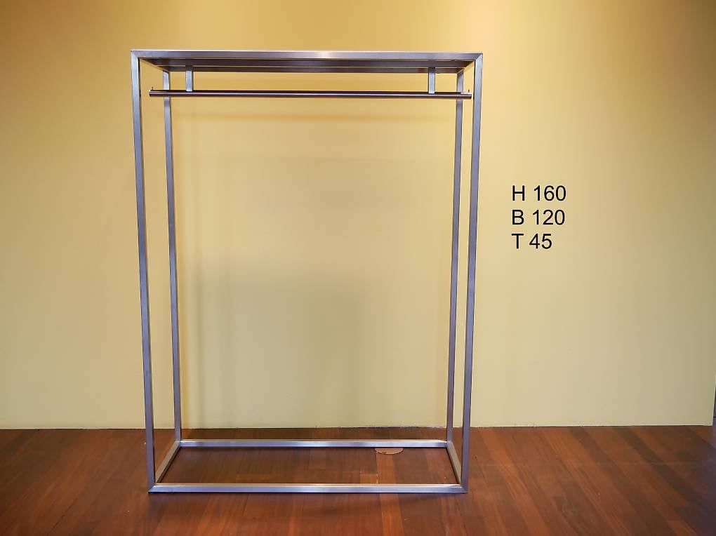 Guardaroba: Kleiderständer / Garderobe – Usato da ¨Zürich venduto da Evi08