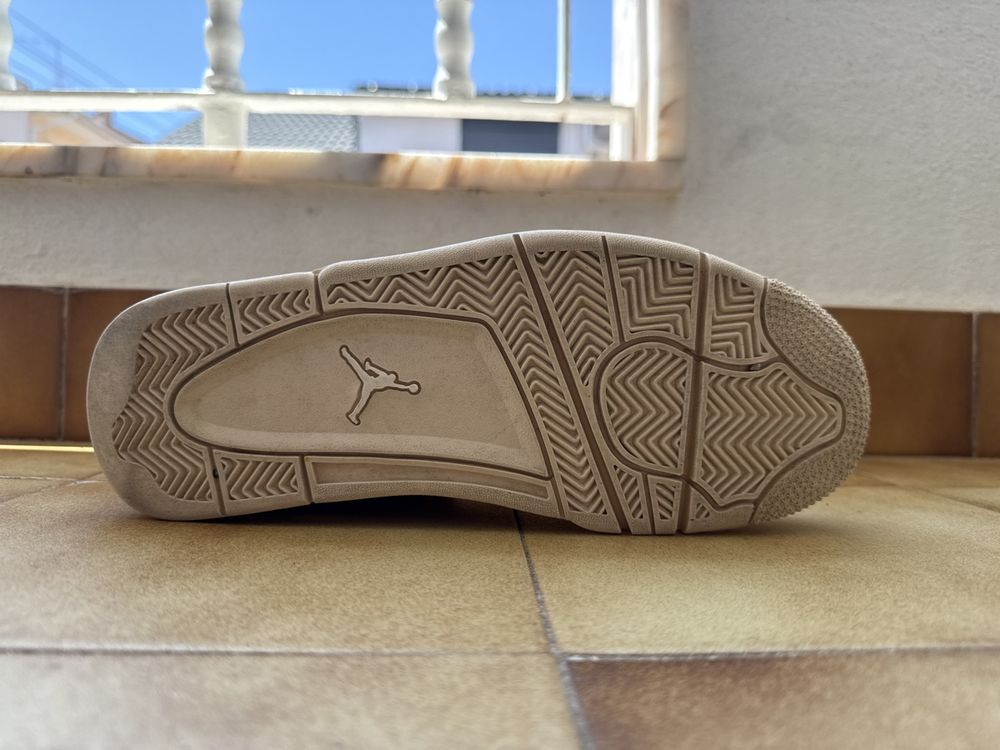Jordan Scarpe da uomo: Air Jordan 4 rm beige pointure 41 utilisée 2 fois – Nuovo (secondo la descrizione) da Grône venduto da sde_bsq5 4
