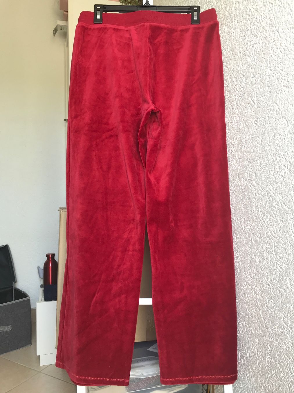 Guess Pantaloni: GUESS Charm Trouser M in Rot – Usato da Glattfelden venduto da Danshari 4
