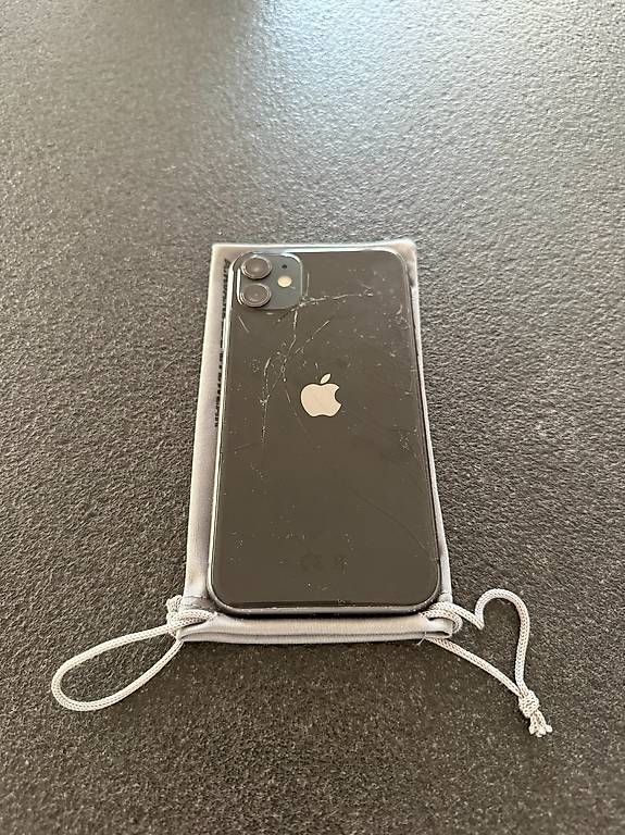 Handys / Smartphones: iPhone 11, 128GB, Schwarz – Gebraucht aus Bolligen von supnic 2