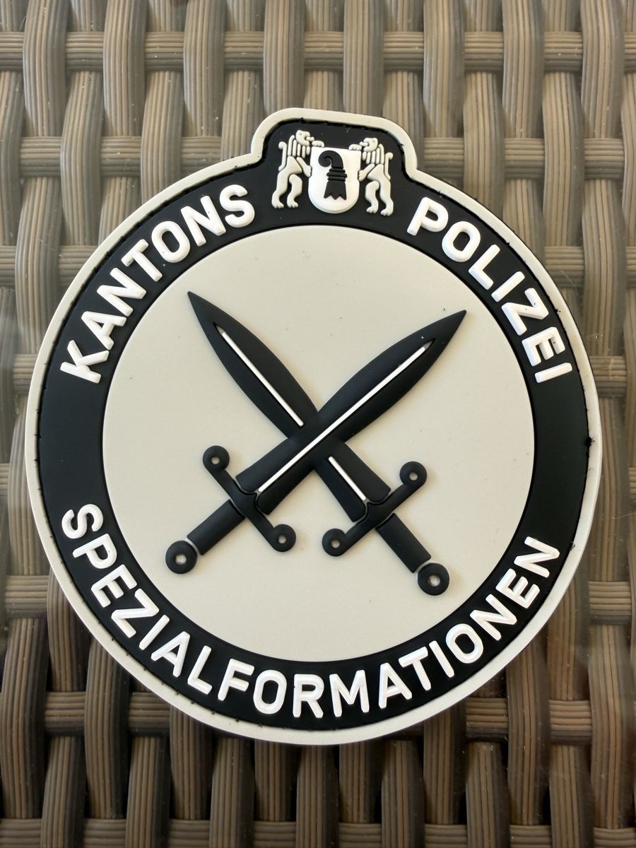Placchette & Badge: Kantonspolizei Spezialformationen Rubber – Nuovo e nell'imballaggio originale da Sisseln AG venduto da Daeha1