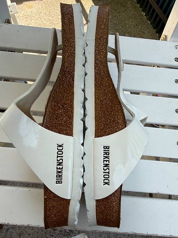 Birkenstock Scarpe da donna: Birkenstock Gizeh Größe 38 – Usato da Zürich venduto da bil_s7tp 4