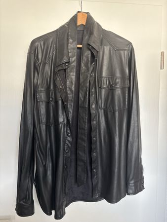 Chemise homme simili cuir noir taille M bon état