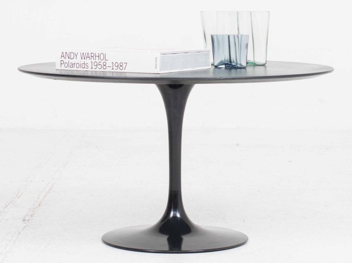 Knoll Tavoli: Knoll Tulip Couchtisch von Eero Saarinen – Usato da Zürich venduto da STUZH38 1
