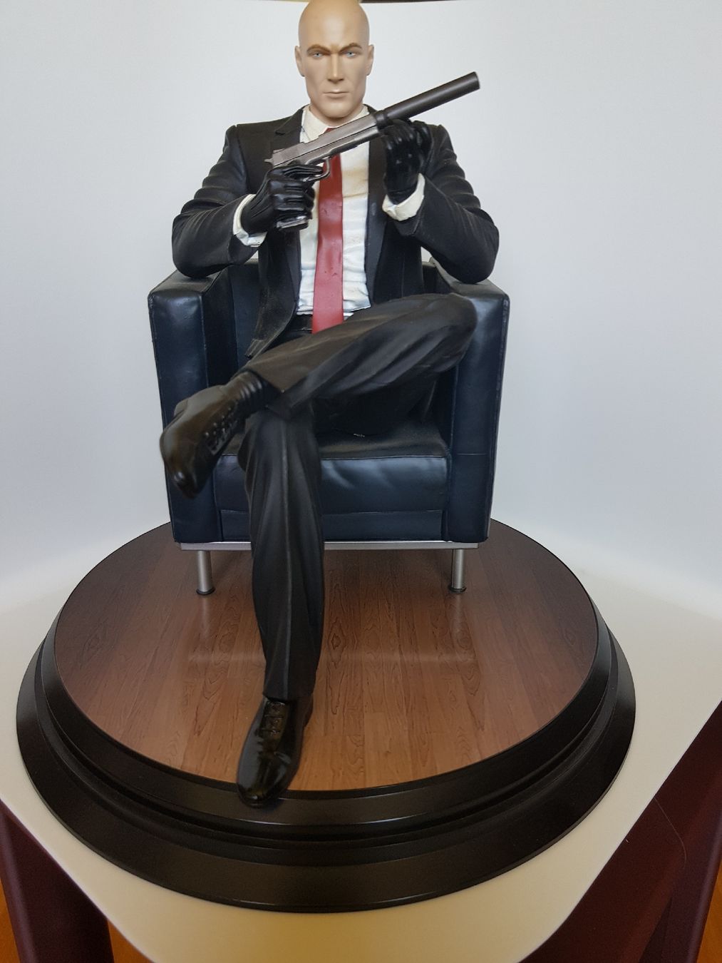 Statuette: Hitman Agent 47 Statue (23cm) – Usato da Frauenfeld venduto da aro_kph8 1