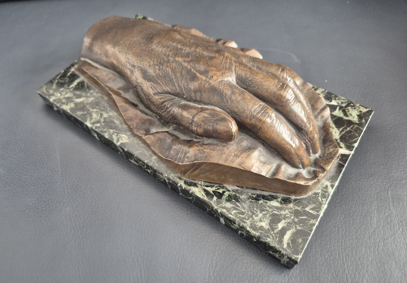 Skulpturen & Statuen: Bronzehand – Gebraucht aus Zürich von Dalema13 3