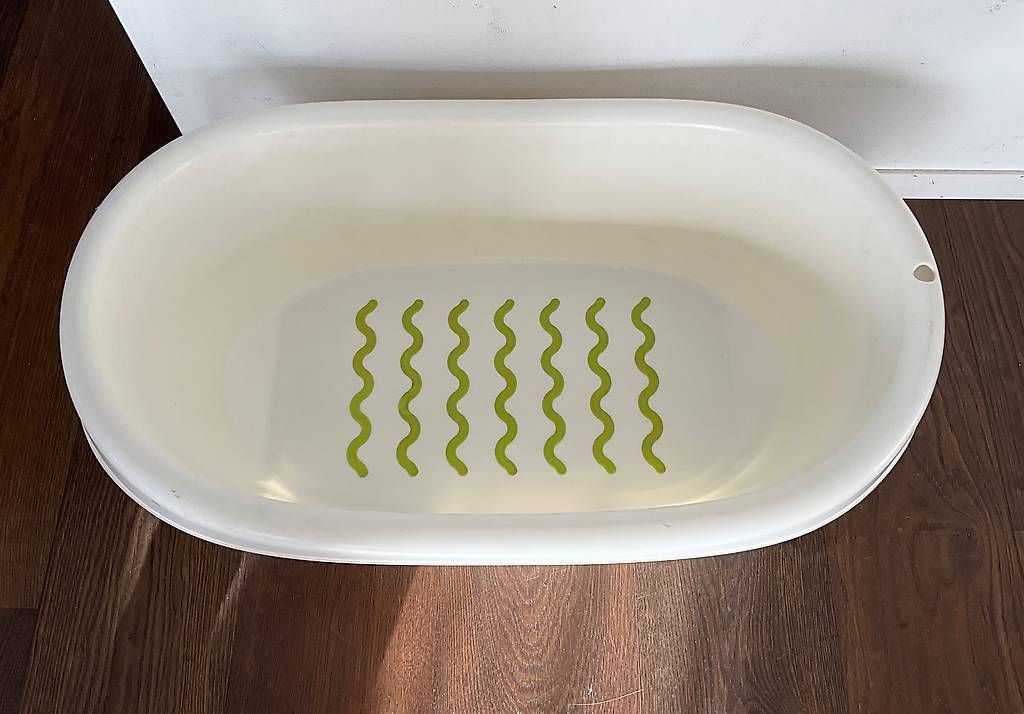 Baignoires: Babybadewanne – D'occasion à Schwarzenburg par Franzyska