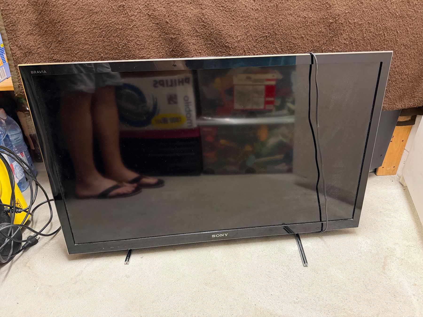 Fernseher: Sony TV ab 1.- – Gebraucht aus Lyss von Pudischweiz