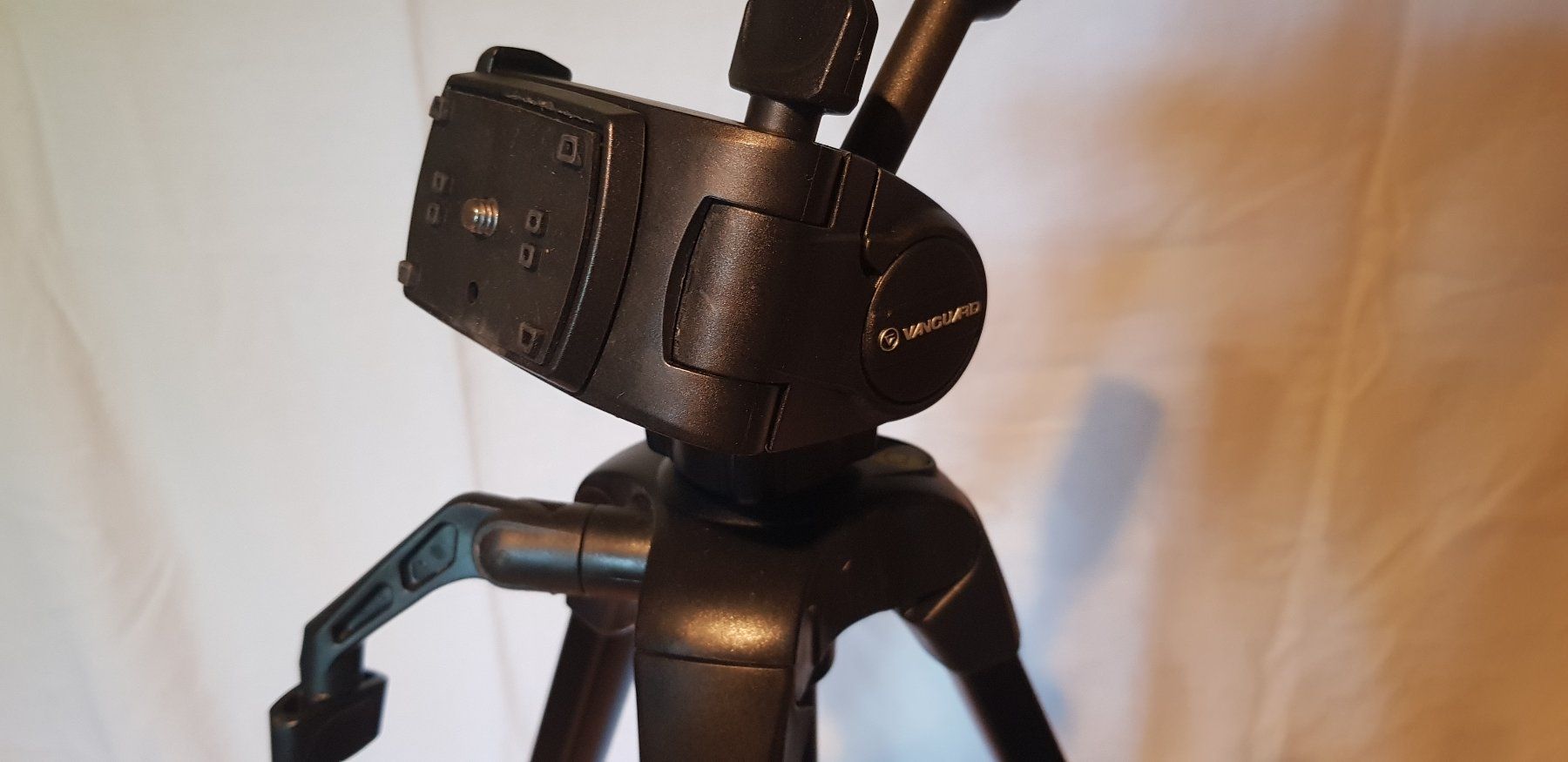 Supporti a parete: Fotostativ Vanguard Mak 233 – Usato da Heimiswil venduto da triskeli 4