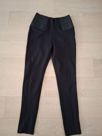 Schicke Esmera Stoffhose in Schwarz, Grösse M, Top Zustand!