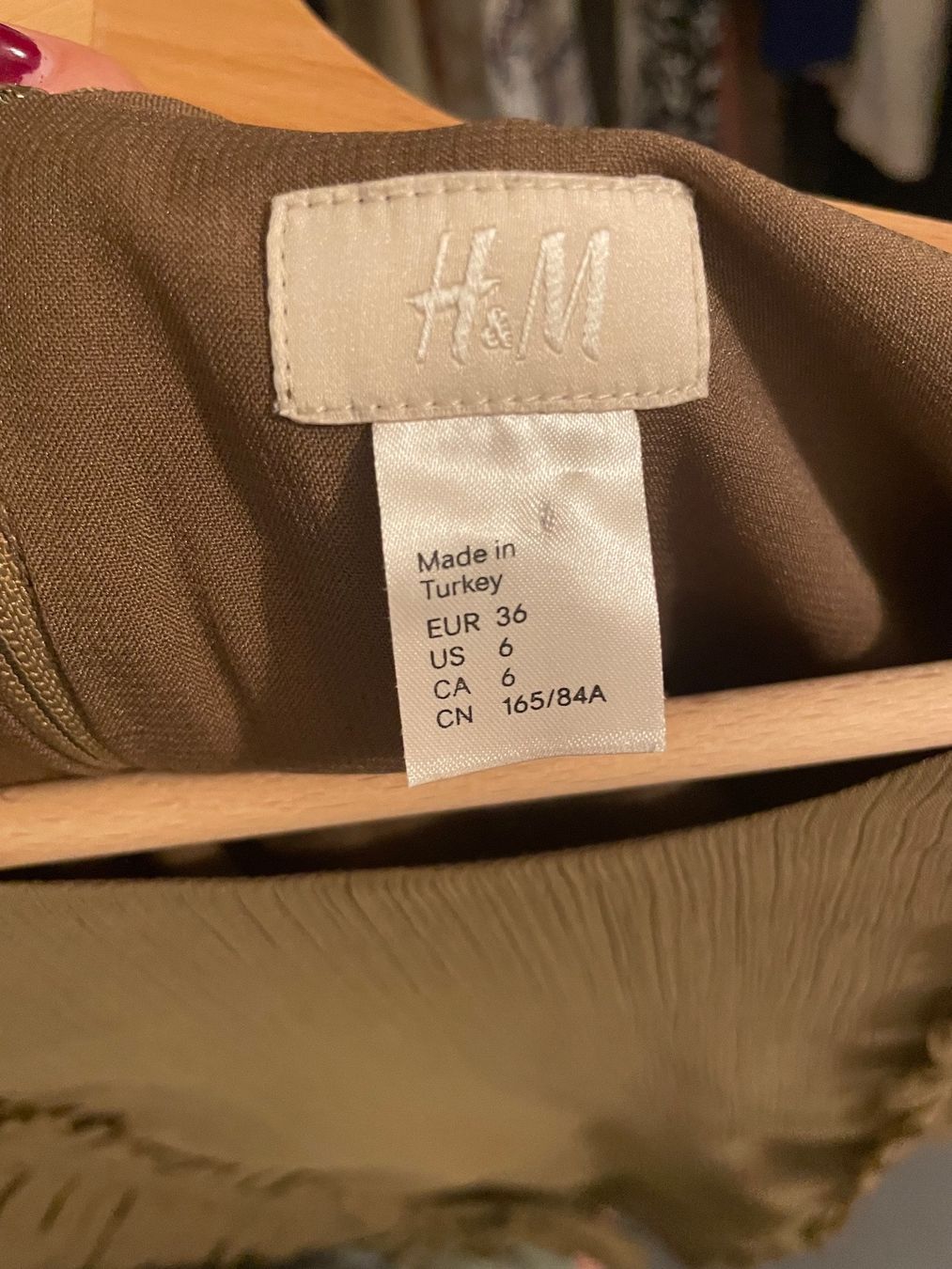 Vestiti: Kleid olivegrün Gr. 36 – Usato da Zürich venduto da Anushka86 3