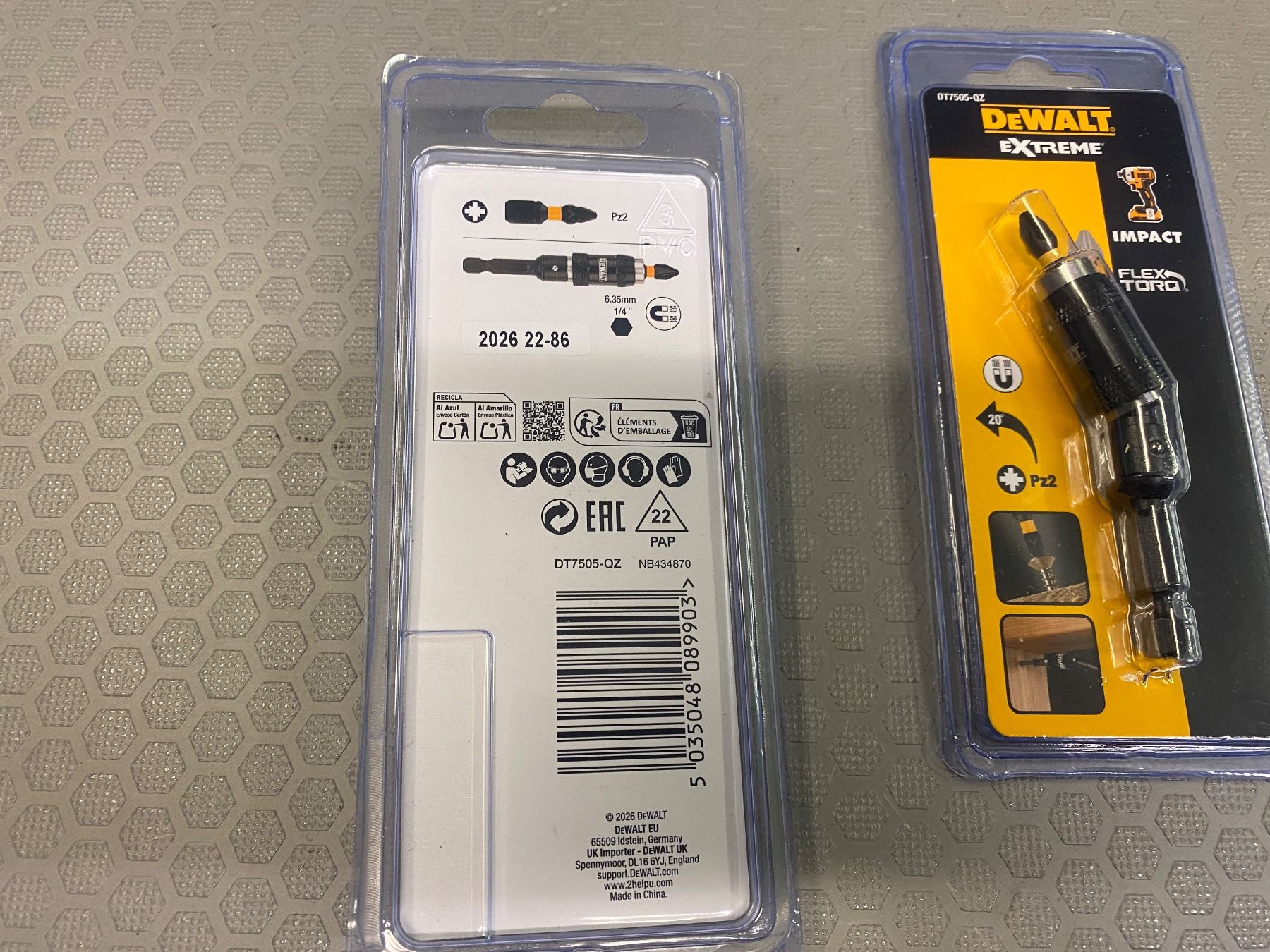 Dewalt Tous les outils: 2x Dewalt Bithalter ab 1.- – Neuf avec emballage d'origine à Wabern par HK-Design 2