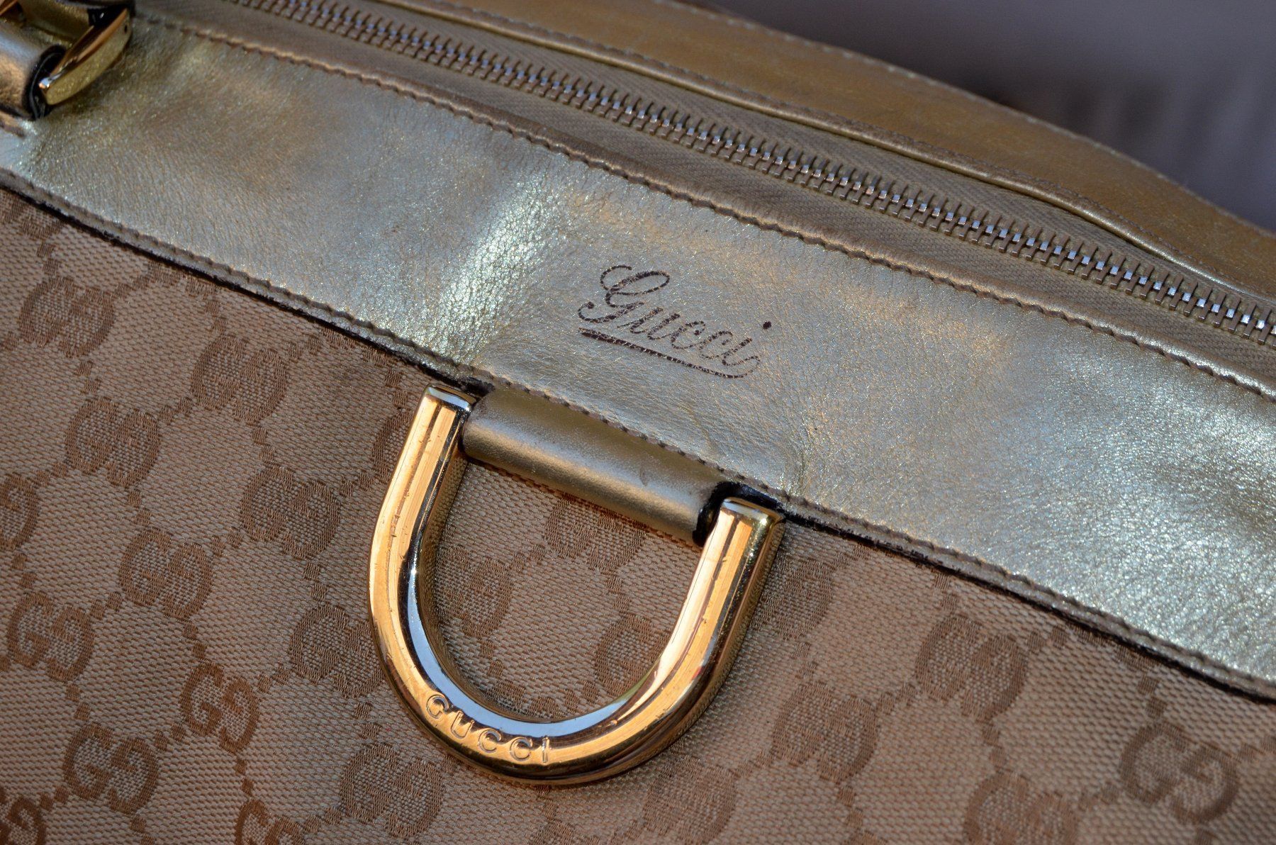 Gucci Borse da donna: Gucci GG Canvas Tasche / sac – Difettoso da Collonges venduto da arashee 3