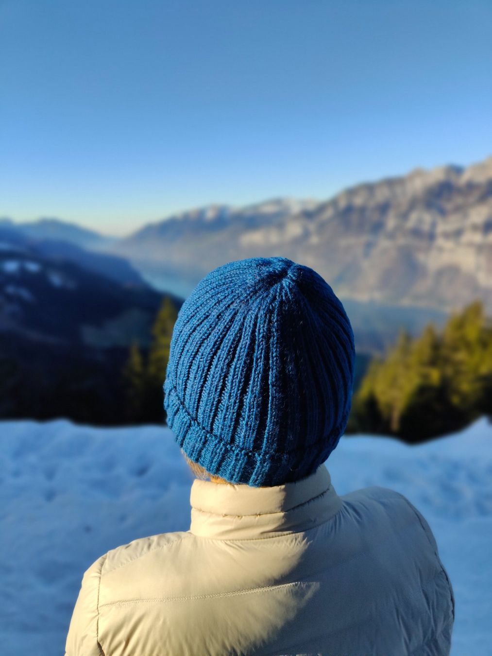 Copricapi, berretti & cappellini: Beanie, Einzelstück, handgestrickt – Nuovo e nell'imballaggio originale da Rümlang venduto da 21f