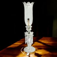 Lampe photophore électrique Baccarat cristal style Louis XVI