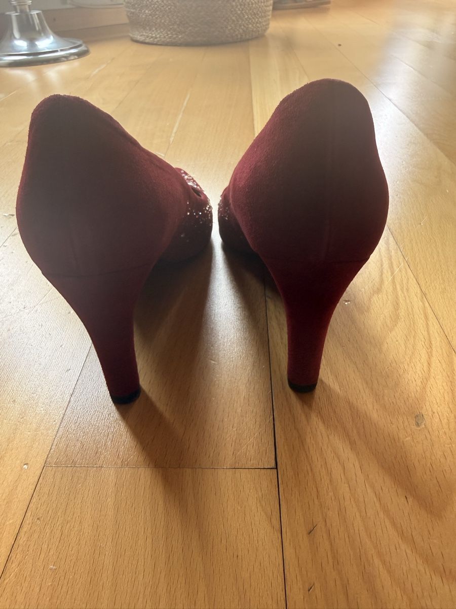 Chaussures femmes: Damenschuhe rot mit Schmucksteinen Grösse 37 – Neuf (Voir description) à Kilchberg ZH par ana_z2sb 6