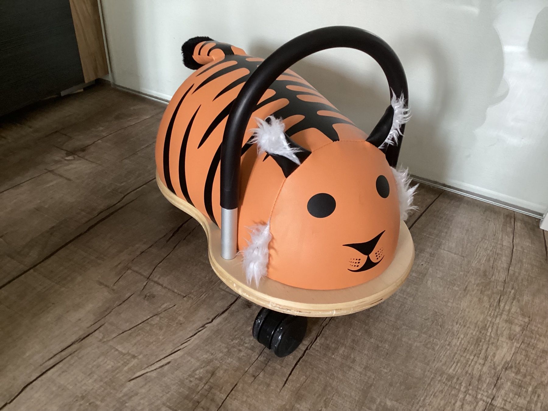 Fahrzeuge für Kinder: original wheely bug tiger guter Zustand – Gebraucht aus Glarus von Folienjoe24 1