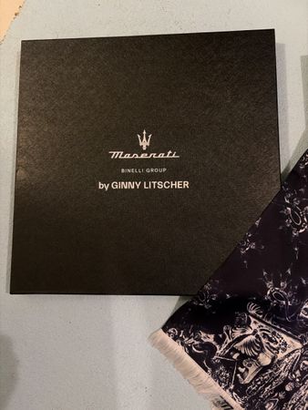 Maserati by Ginny Litscher, Seidentuch / Seidenschal