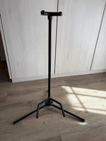 Support pour guitare- Gitarrenständer K&M