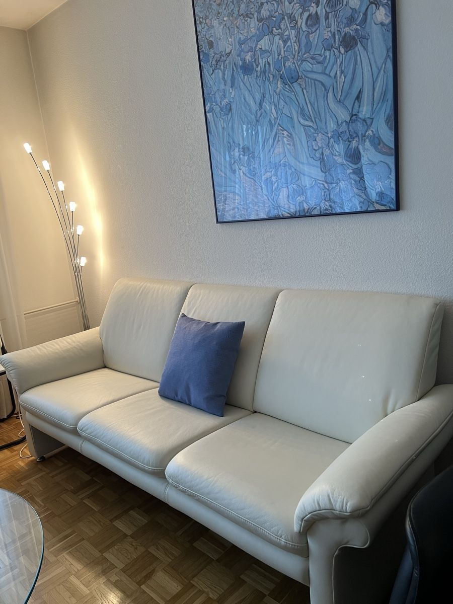 Sofas: 2 Dreisitzer Sofa Leder weiss  – Gebraucht aus Luzern von gab_k9g6 1