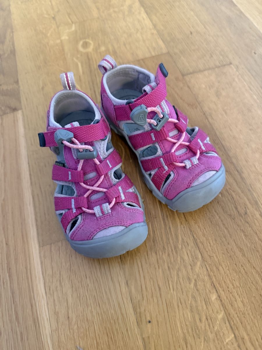Keen Chaussures garçon: KEEN Sandale – D'occasion à Fehraltorf par Bowling_54