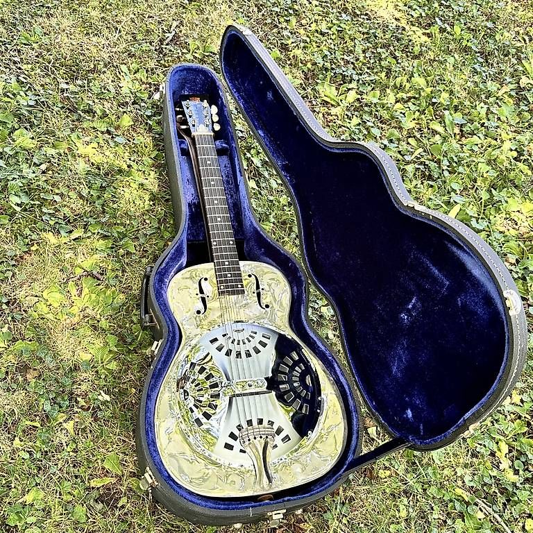 Strumenti musicali: DOBRO OMI 33D  1972  Ex. Steve Howe Yes – Usato da Carouge GE venduto da Domblo