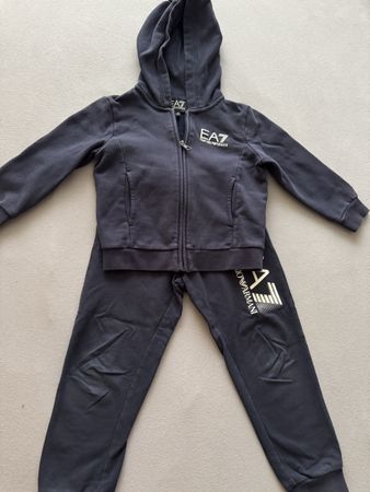 EA7 Emporio Armani Trainingsanzug, Top Zustand, Gr. 104