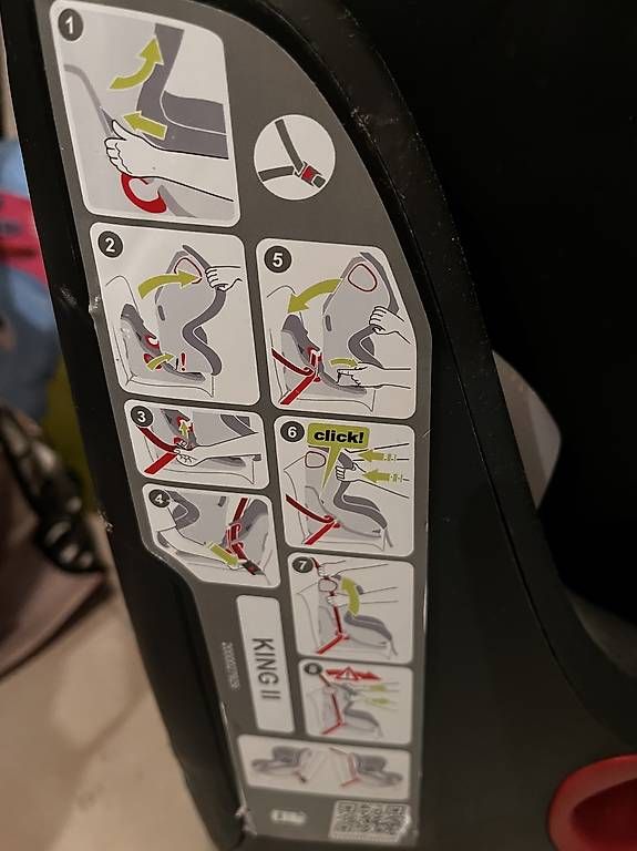 Britax Römer Seggiolini per auto: Siège Römer King bleu nuit avec housse dété – Usato da Sottens venduto da mimi_78 2