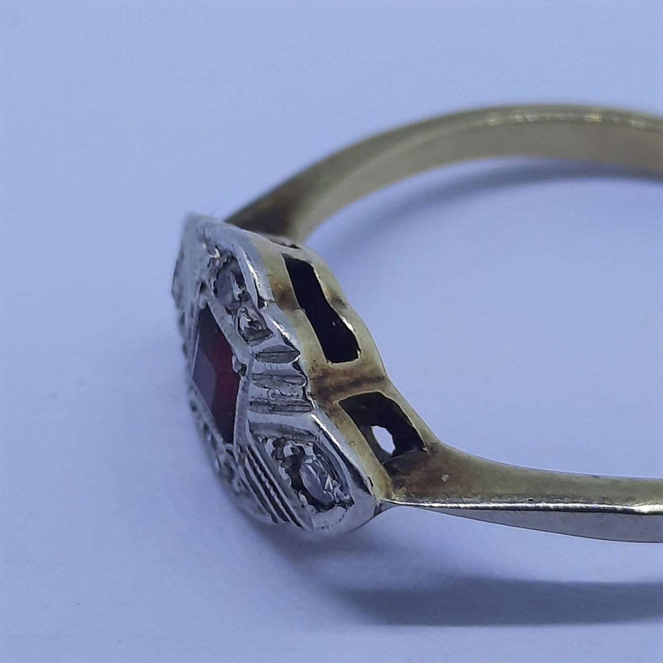 Anelli: Goldring mit edlem Rubin Edelstein – Usato da Unterägeri venduto da Altgoldschmuck 3