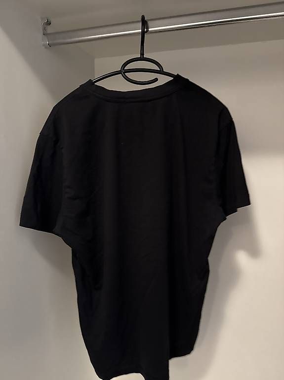 T-shirt: Levis T-shirt – Usato da Frauenfeld venduto da lis_bv9k 1