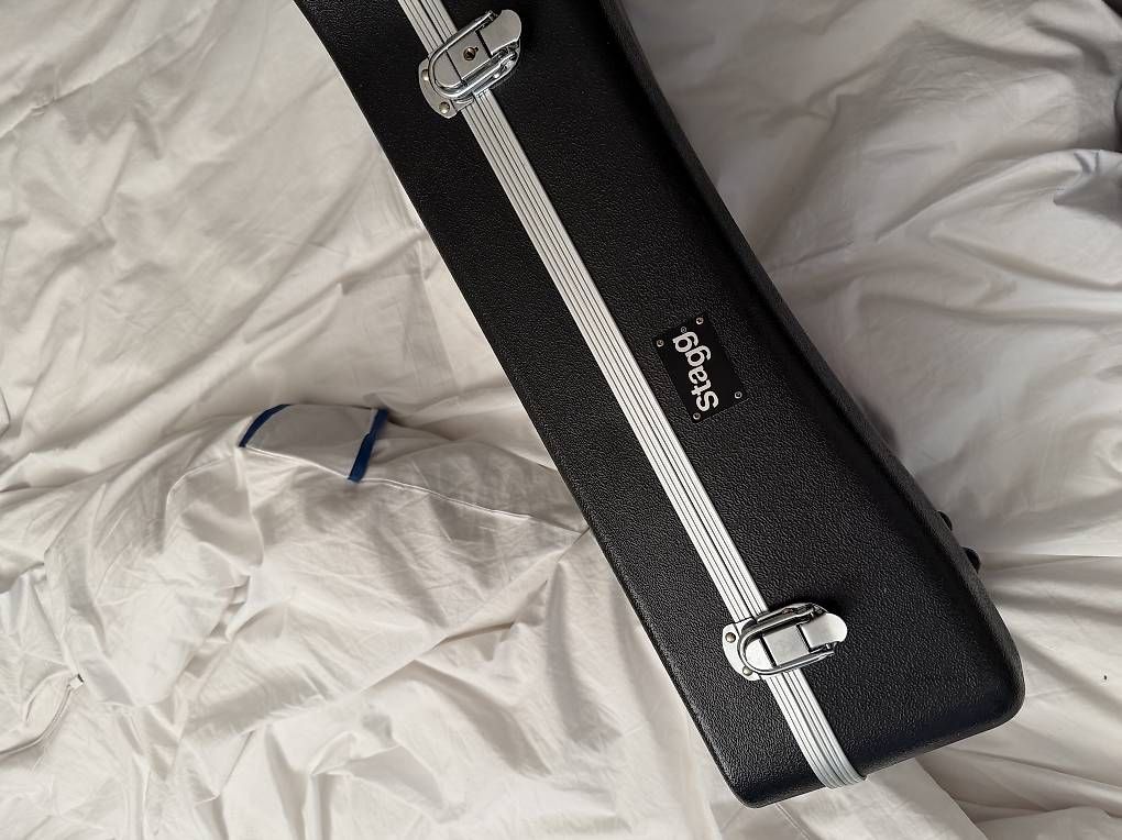 Instruments de musique: Guitar Hard Case  – D'occasion à Ruvigliana par tbr_fh6j 1