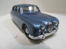 JAGUAR  MK 1   1:43  METALIC SEE BLUE