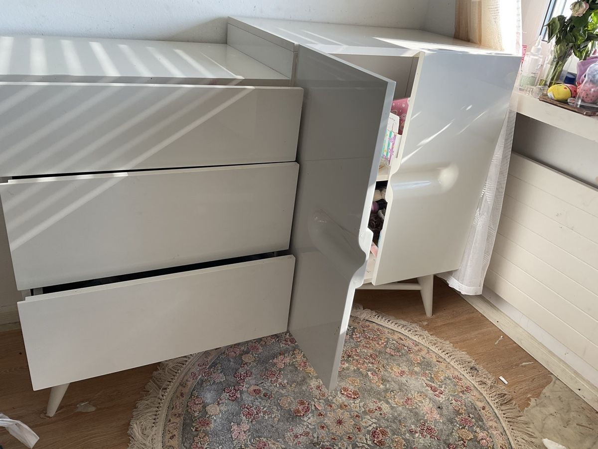 Schminktische: Schminktisch/Sideboard/TV Möbel – Gebraucht aus Therwil von h96_9qrs 1