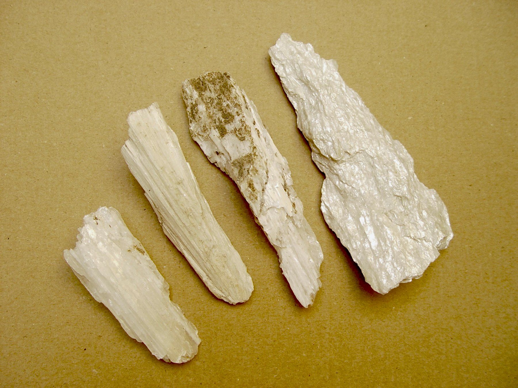 Mineralien & Heilsteine: Mineral – Gebraucht aus Henggart von elsternwerk