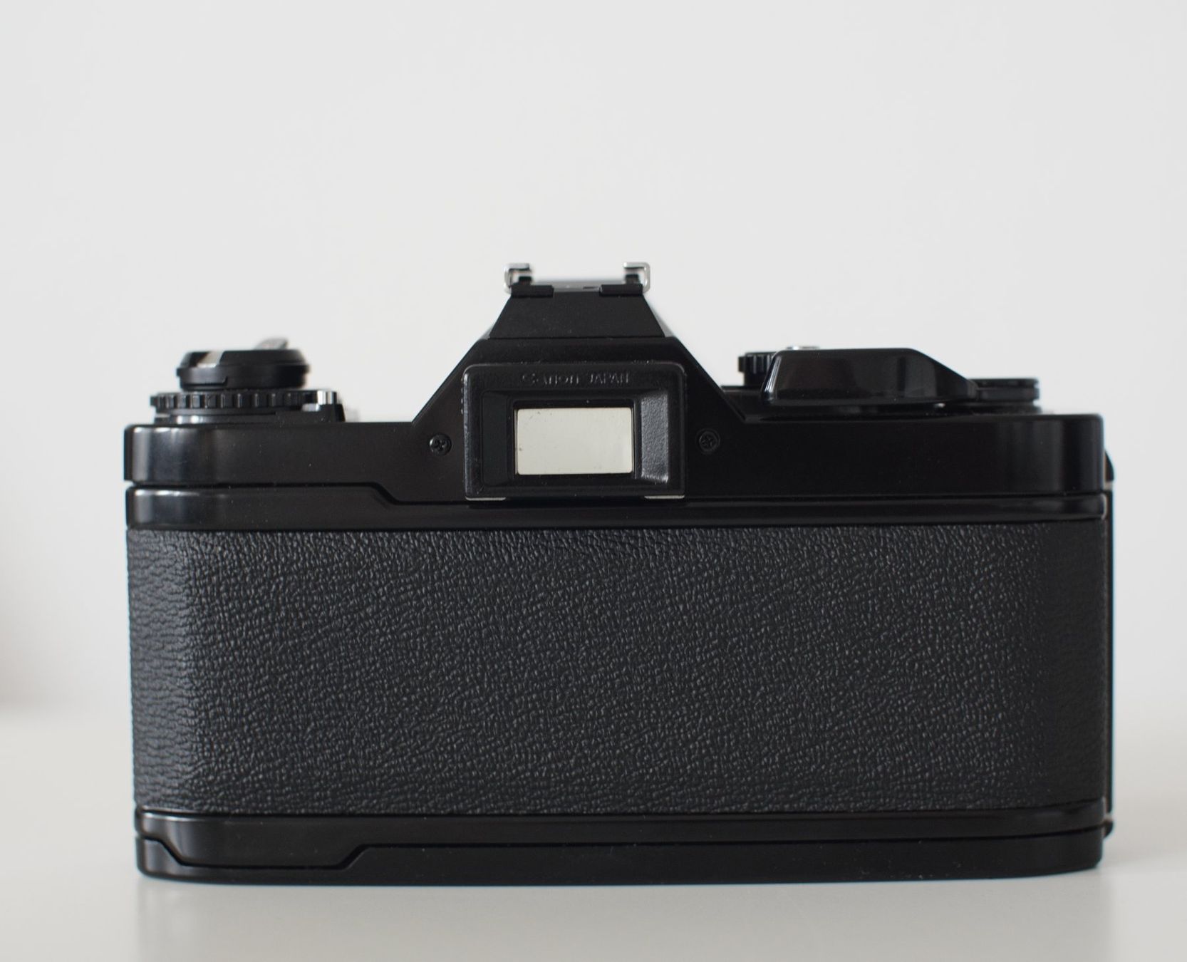 Canon Fotocamera: Canon AV-1 FD – Usato da Montreux venduto da avm_8ngm 4
