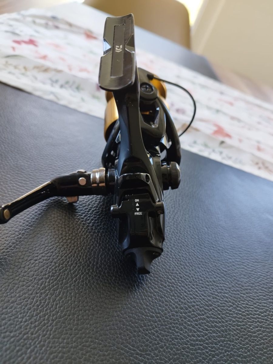 Daiwa Tamburi & Mulinelli: Angelrolle Daiwa 4000 – Usato da Grabs venduto da Steimaendli78 3
