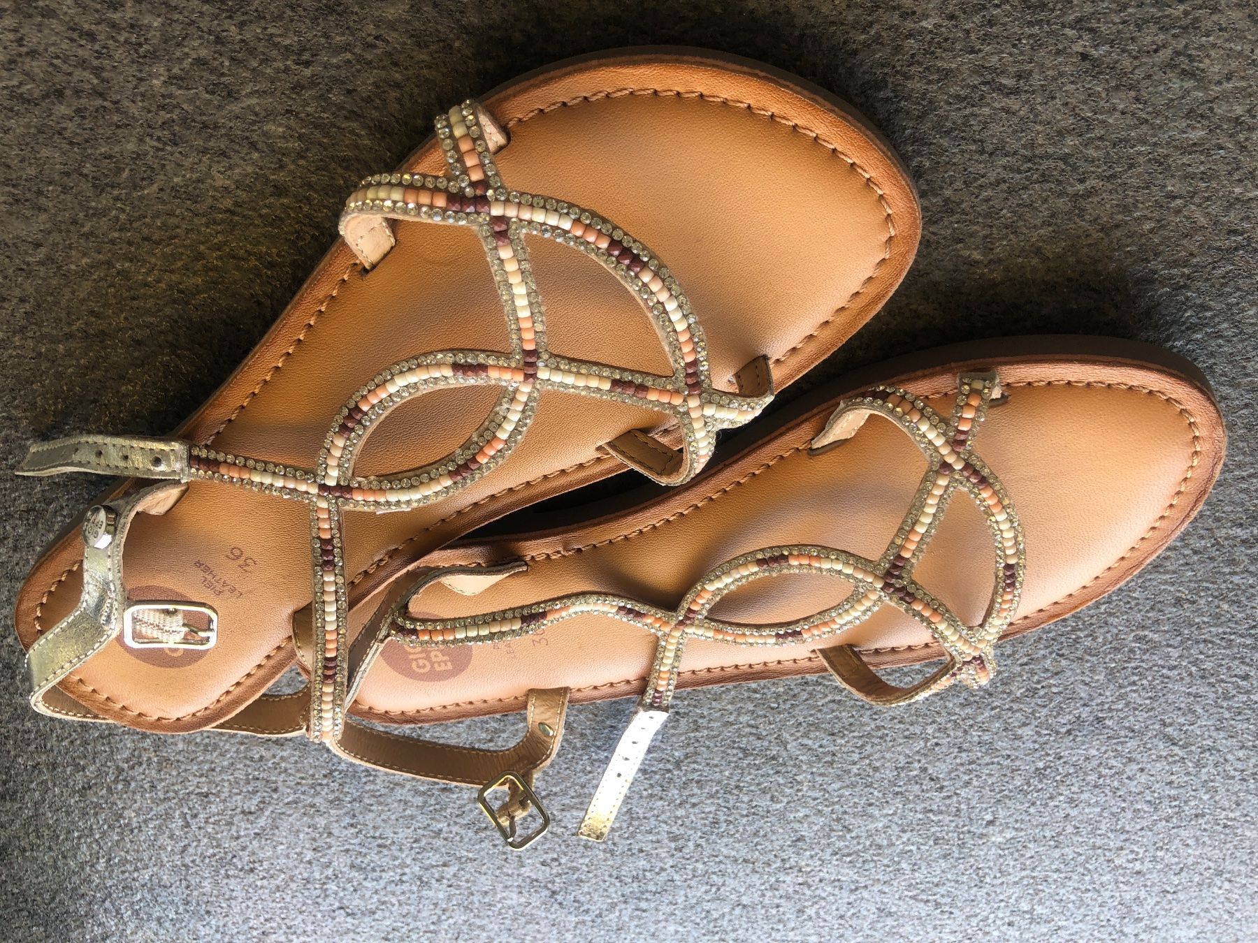 Scarpe per ragazze: Sandalen – Nuovo (secondo la descrizione) da Wichtrach venduto da henzmann1