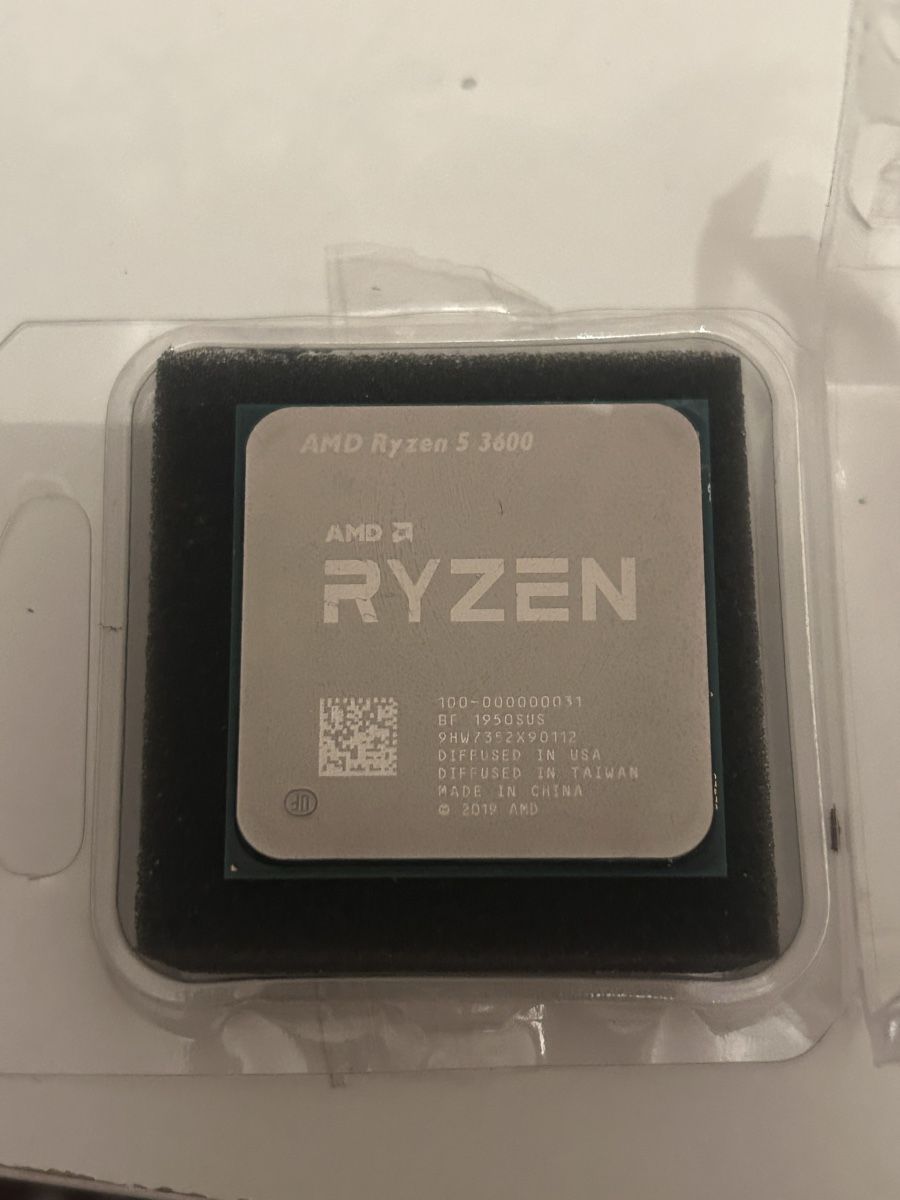 Amd PCs: AMD Ryzen 5 3600 – Neuf (Voir description) à Hünenberg See par N4OAH