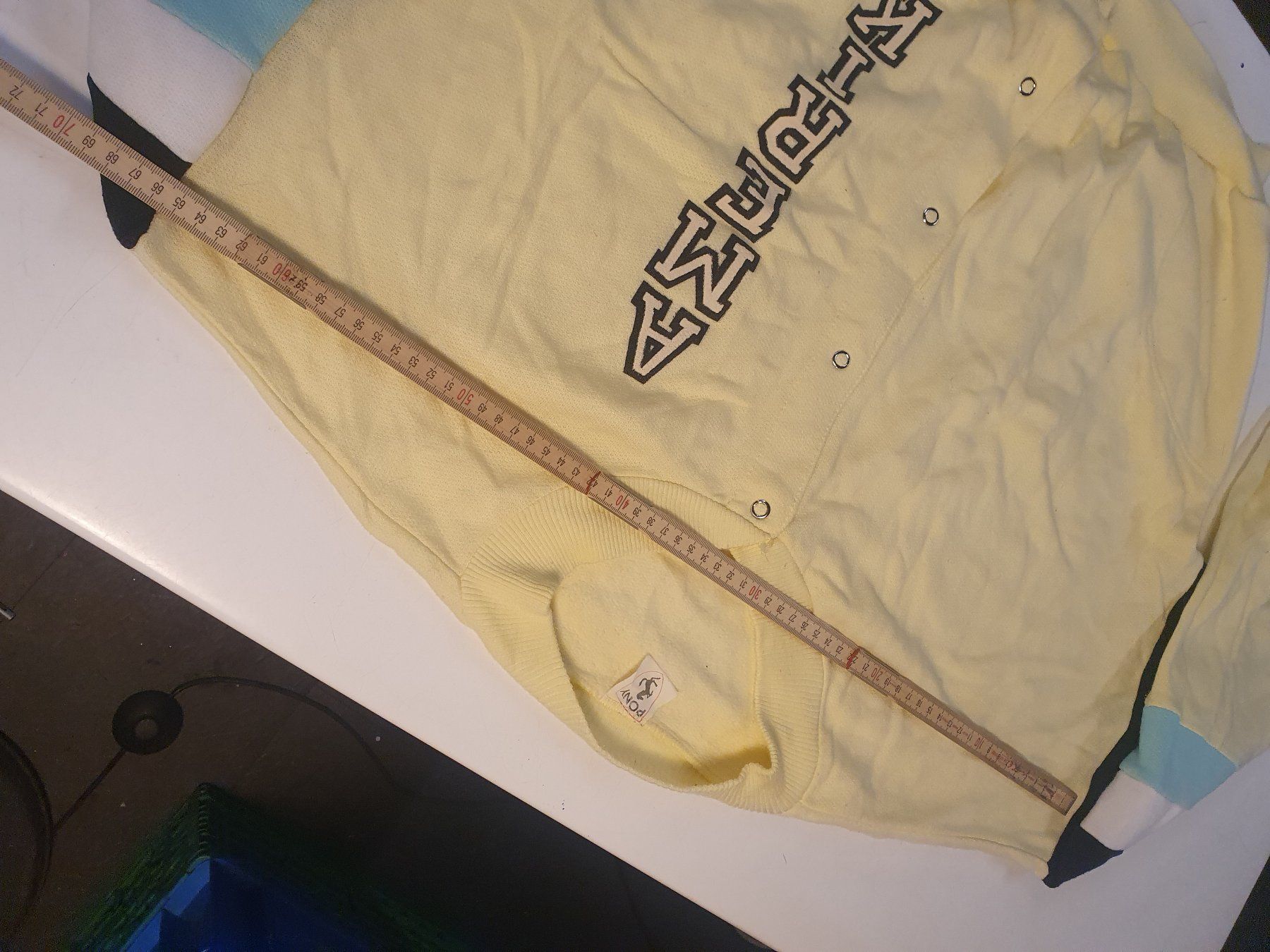 Maglioni & Felpe: Pony Freizeitpullover gelb grösse XXL – Usato da Zürich venduto da loosebone 7