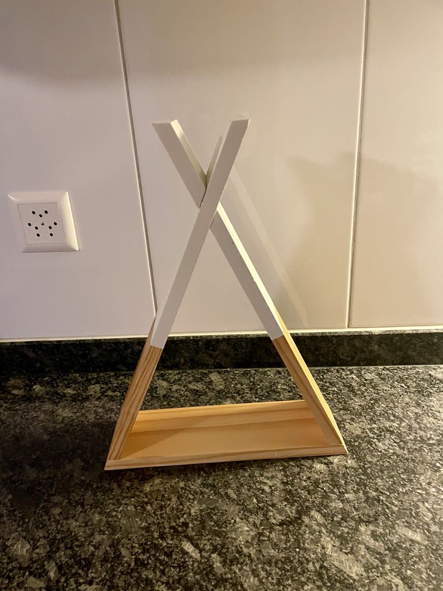 Regale: Kleines Tipi ⛺️ Kinderregal – Gebraucht aus Jegenstorf von mat_52dr
