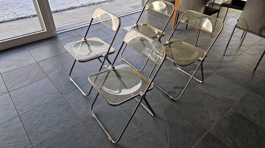 Castelli Sedie: 4x Vintage Klappstuhl Castelli Modell Plia – Usato da Zuzgen venduto da Knuddelfrosch 4