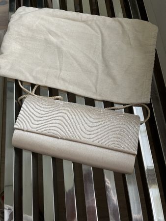 Elegante Clutch / Abendtasche, beige mit Pailletten-Muster