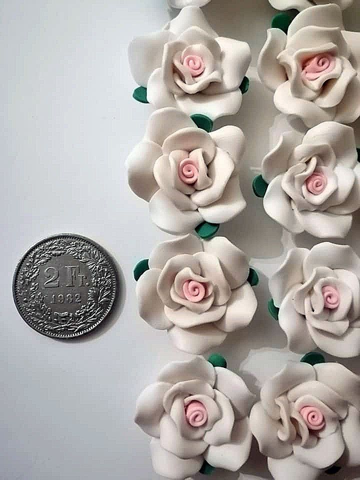 Perle (finte): Aktion! Rosenperlen 120 Stk. – Nuovo e nell'imballaggio originale da Ostermundigen venduto da LorisHome 1