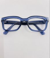 Ray-Ban bleu marine, neuves, parfaites pour le printemps!